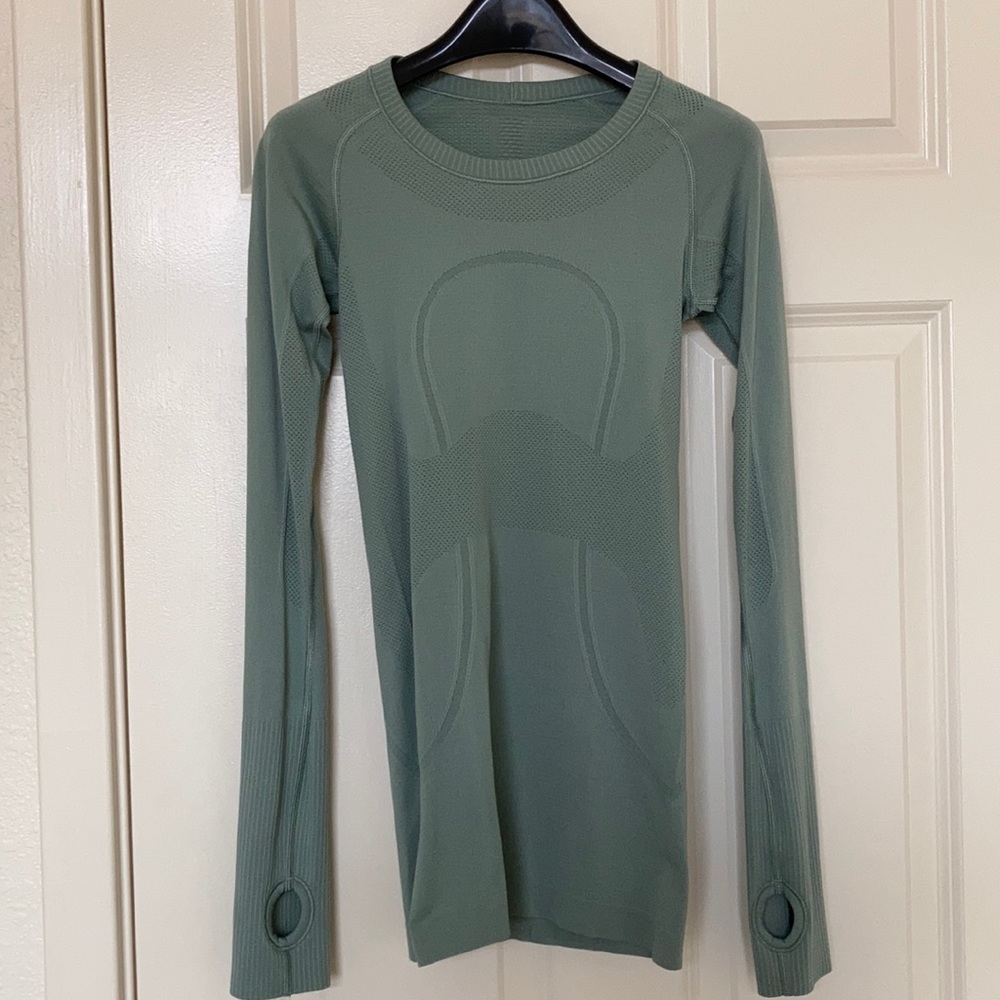 Lululemon Swiftly Tech Long Sleeve